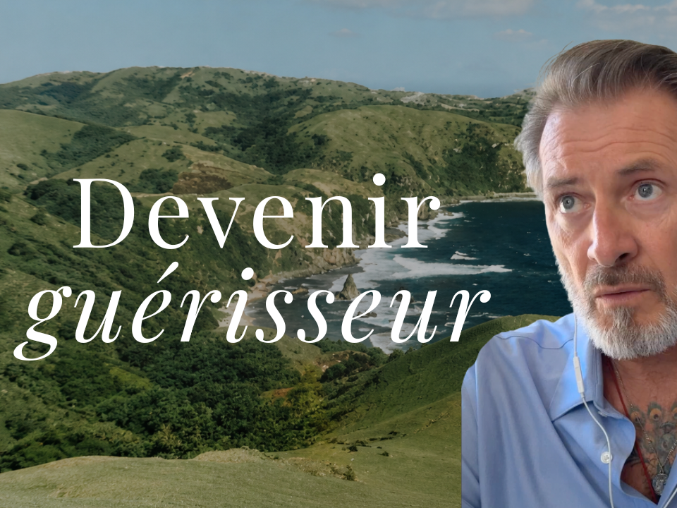 Thierry Villette devant un paysage de côte, titre Devenir guérisseur